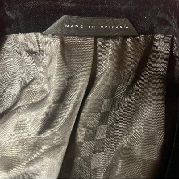 Hugo Boss black velvet blazer - Picture 4 of 7